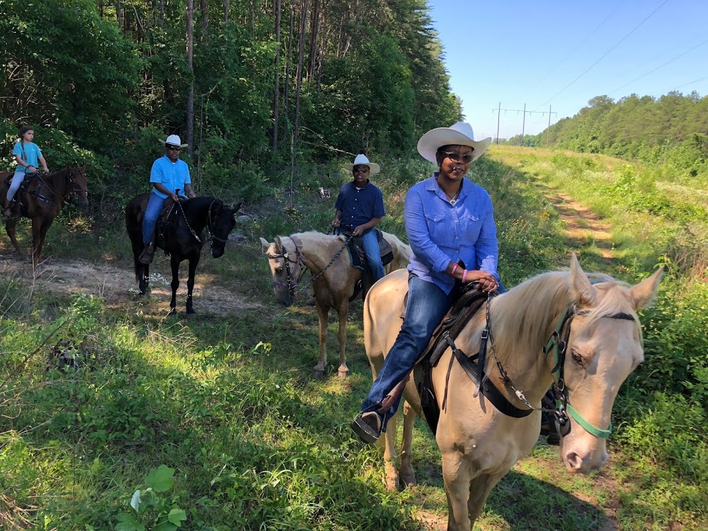 Mo’s Carriages and Trail Rides